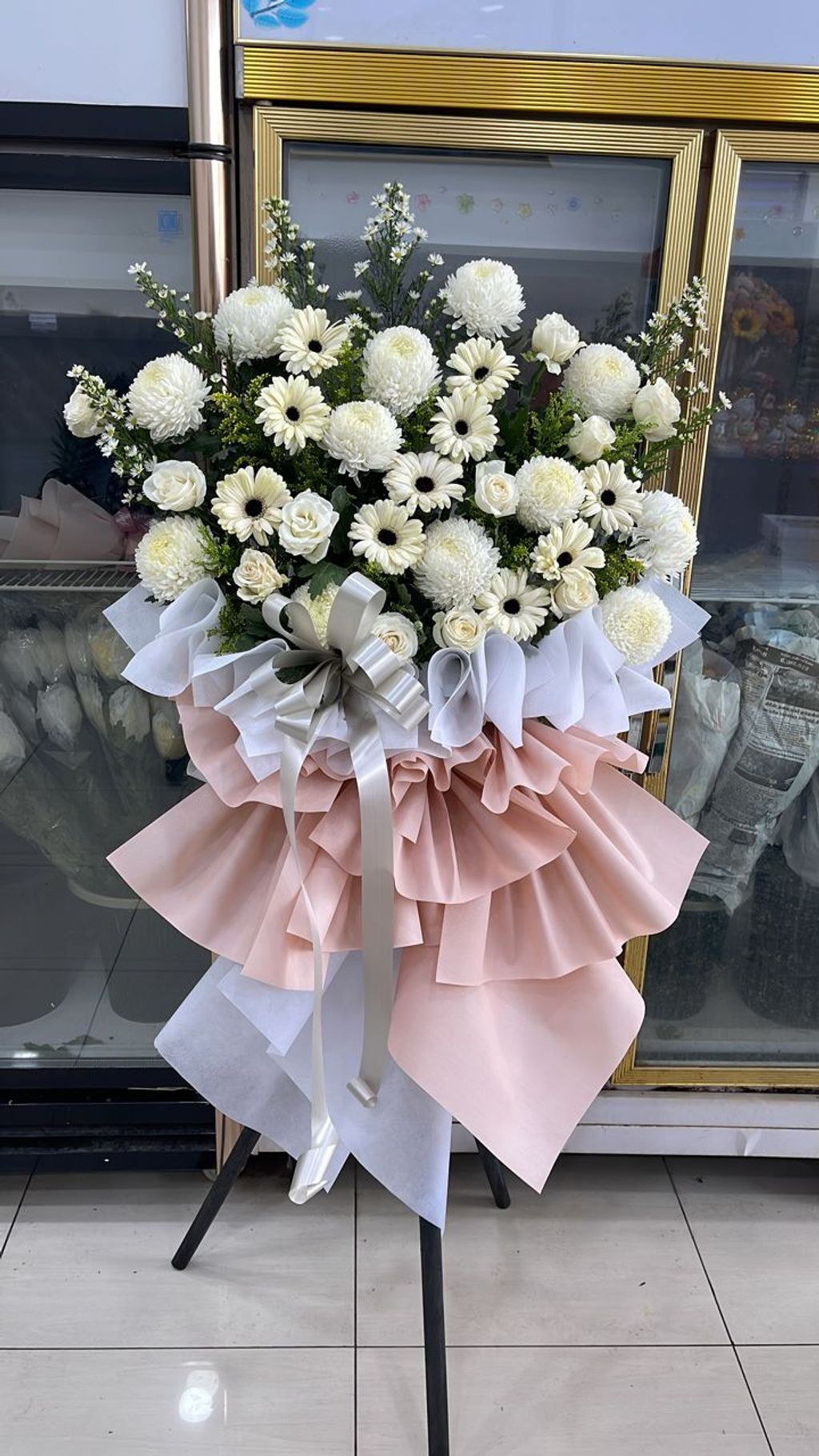 Condolence Stand Flower 01