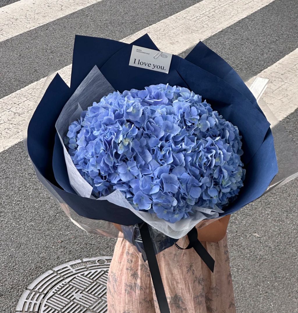 Hydrangea Bouquet 143