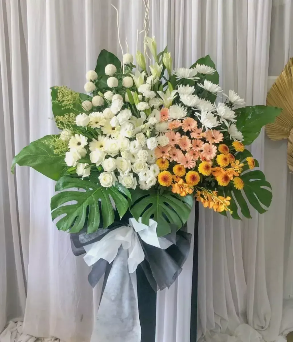 Condolence Stand 27