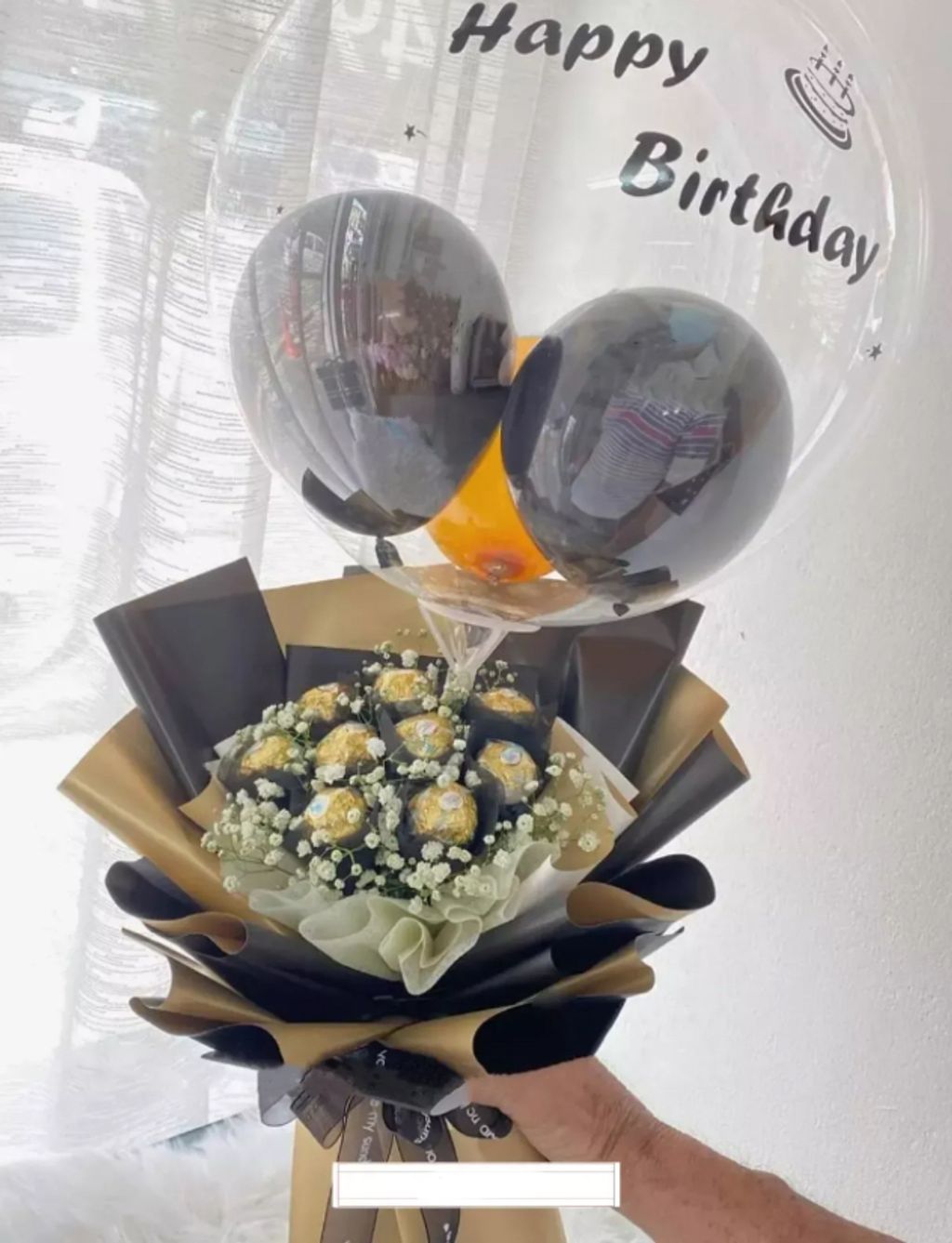 Chocolate Bouquet + Balloon