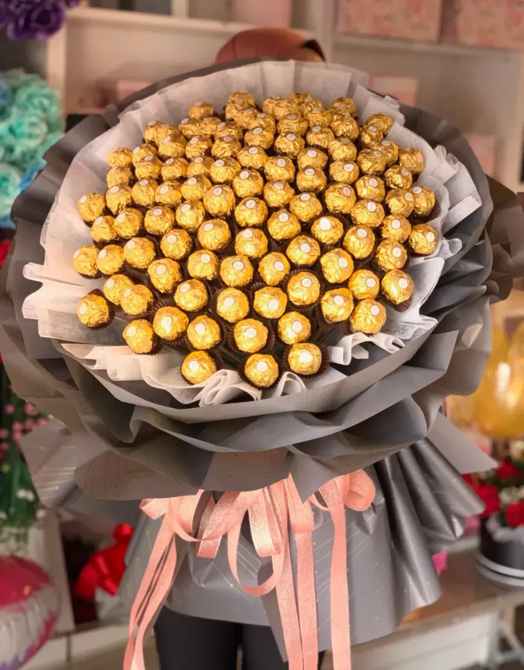 99 Ferreror Rocher Bouquet