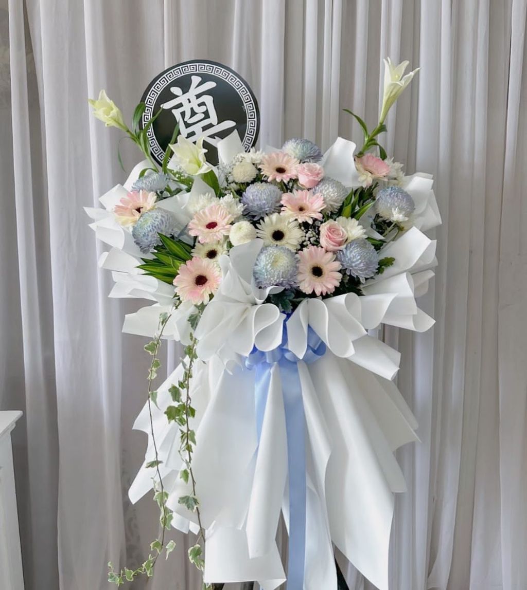 Condolences Flower Stand 60