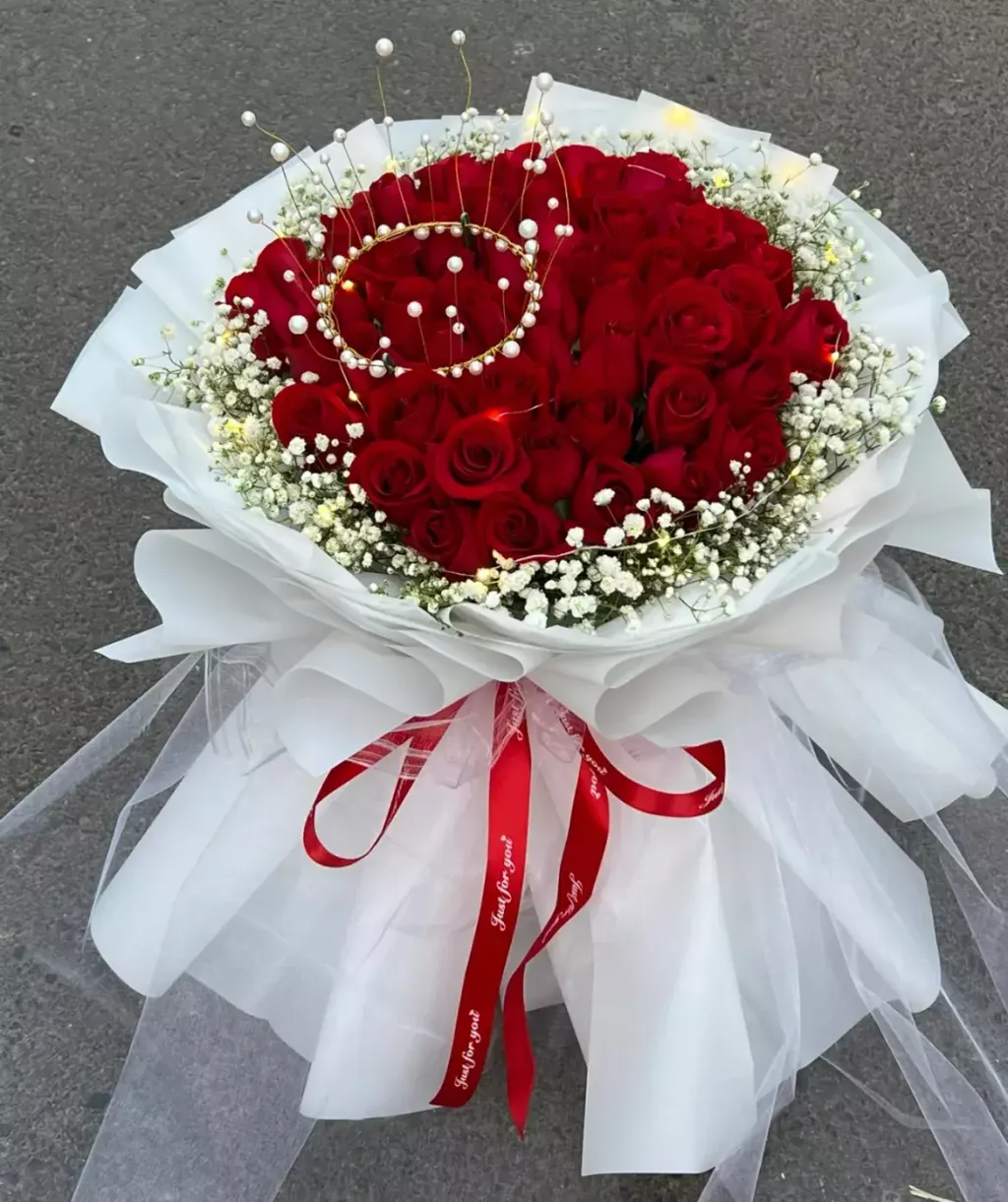 52 Red Roses