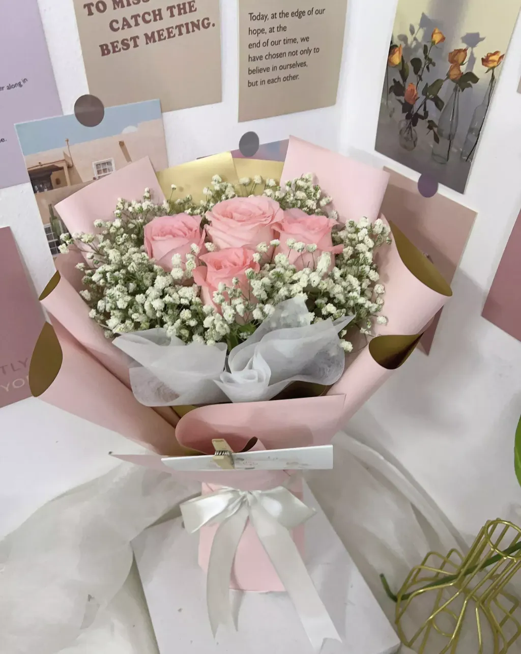 4 Pink Roses Bouquet