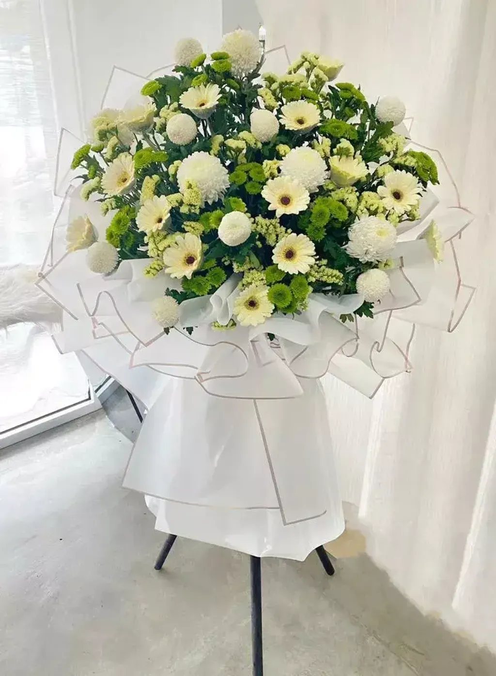 Condolence Stand 39