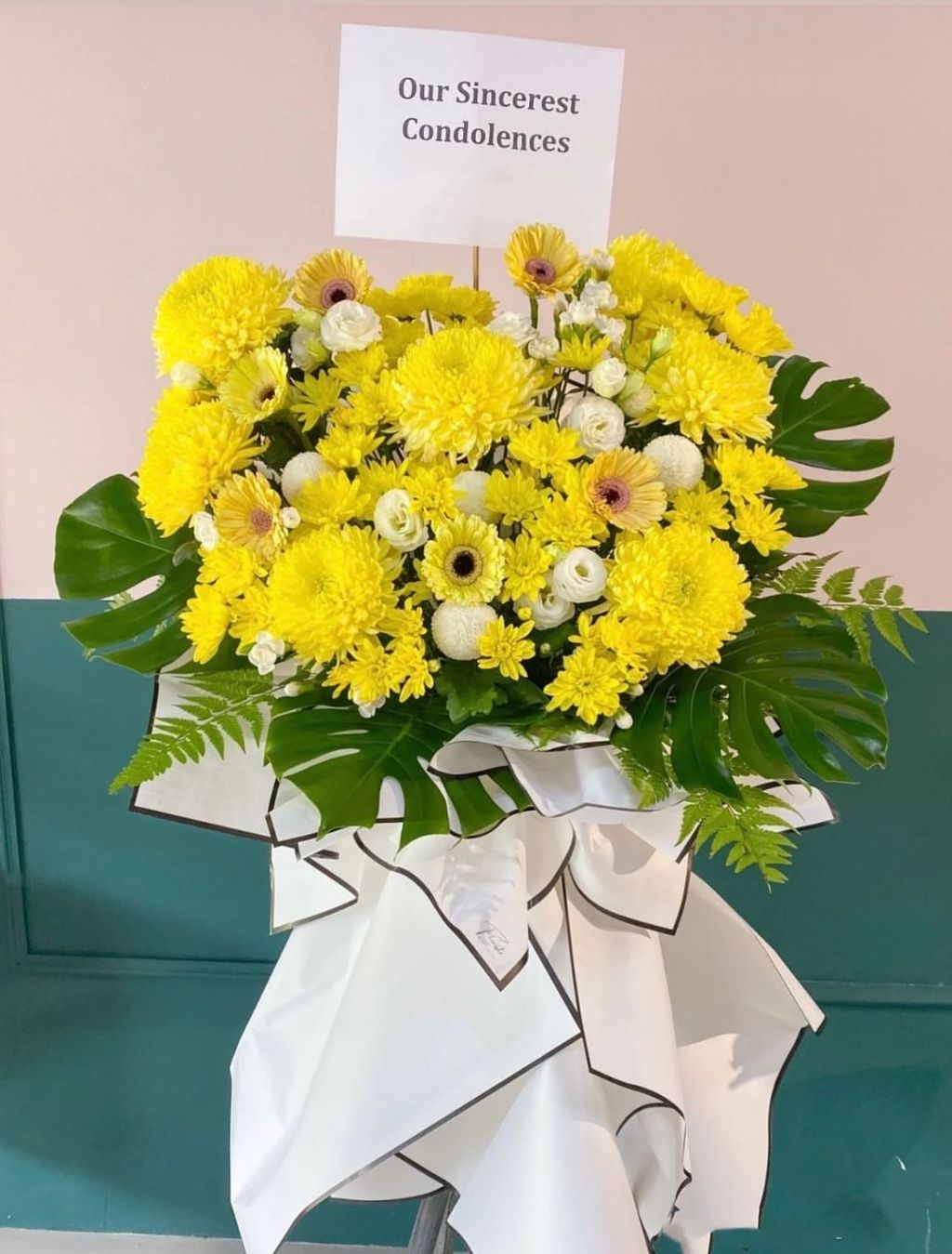 Condolences Stand 120