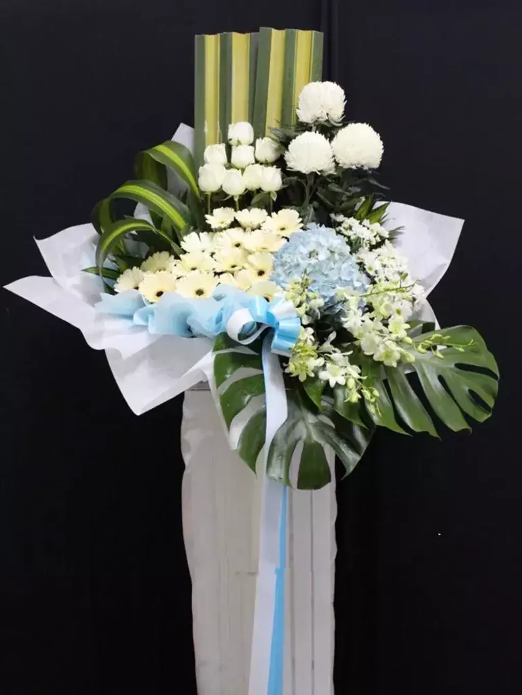Condolences Stand 51