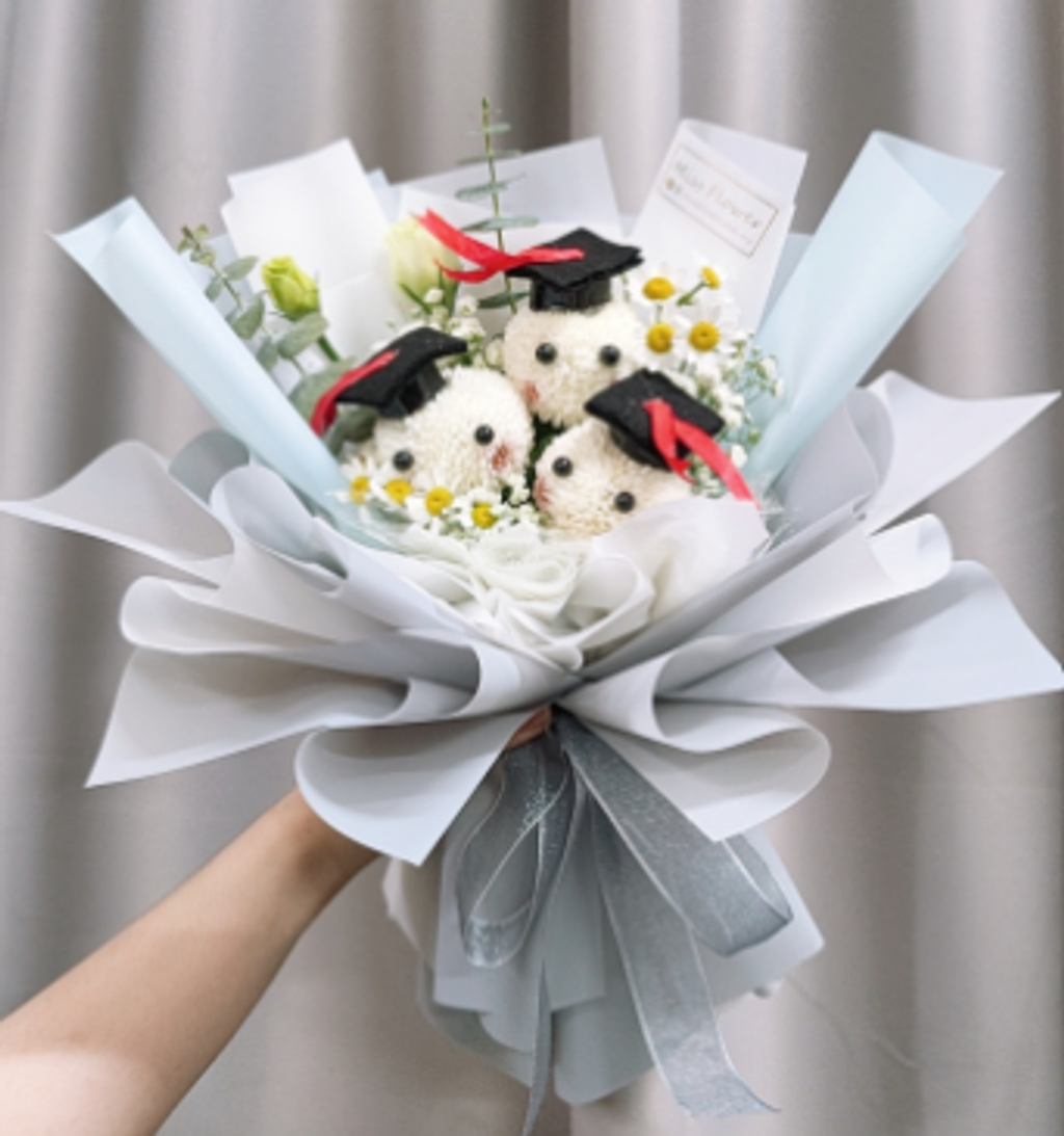 Graduation Bouquet 22