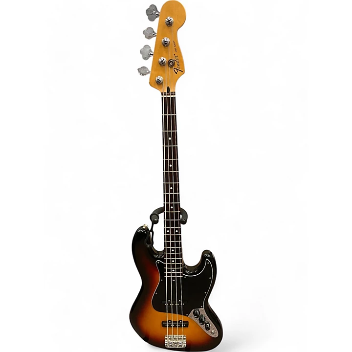 Used 2009 Fender JAZZ BASS 3 Tone Sunburst Electric Bass Guitar