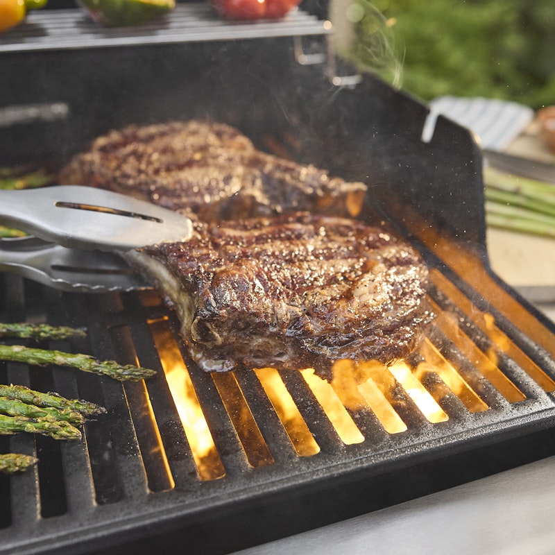 Spirit® EP-325 Gas Grill (Natural Gas)
