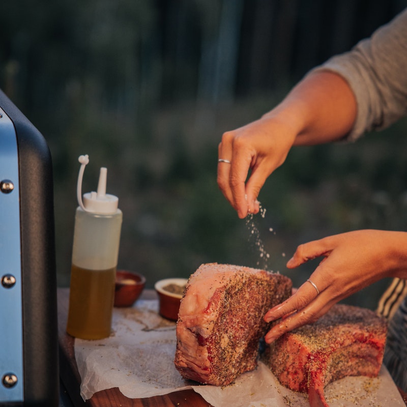 Genesis S-435 Gas Grill (Natural Gas)