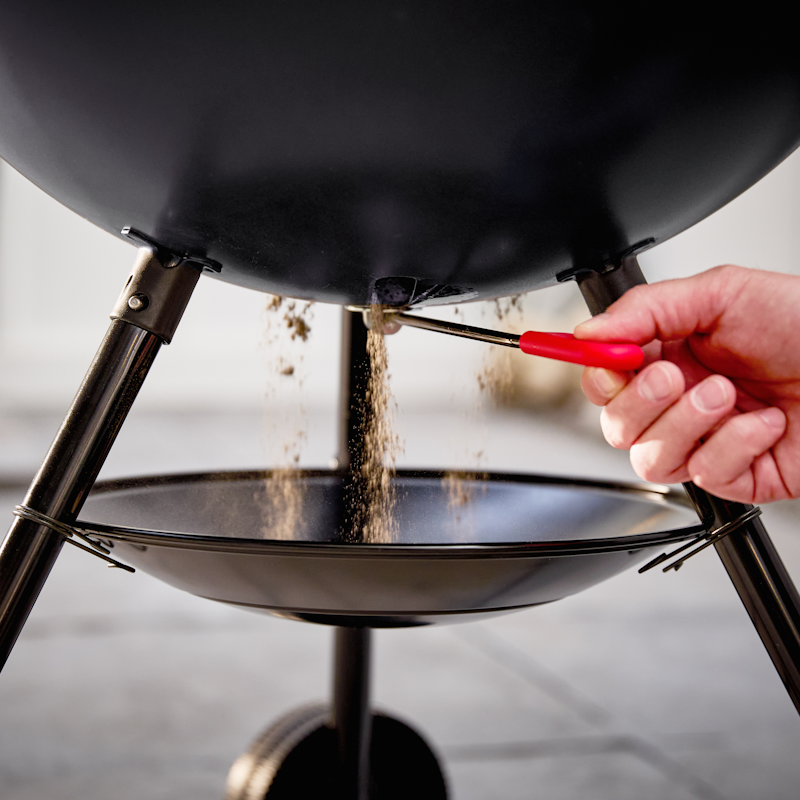 22” Original Kettle® Stealth® Edition Charcoal Grill