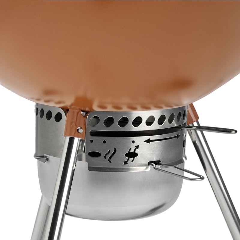 Master-Touch Charcoal Grill 22"