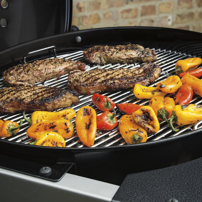 Performer Deluxe Charcoal Grill 22"