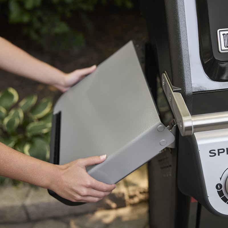 Spirit® E-325 Gas Grill (Liquid Propane)