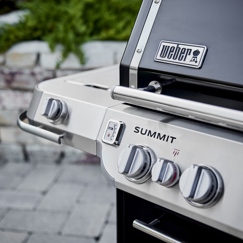 Summit® FS38 E Gas Grill (Liquid Propane)