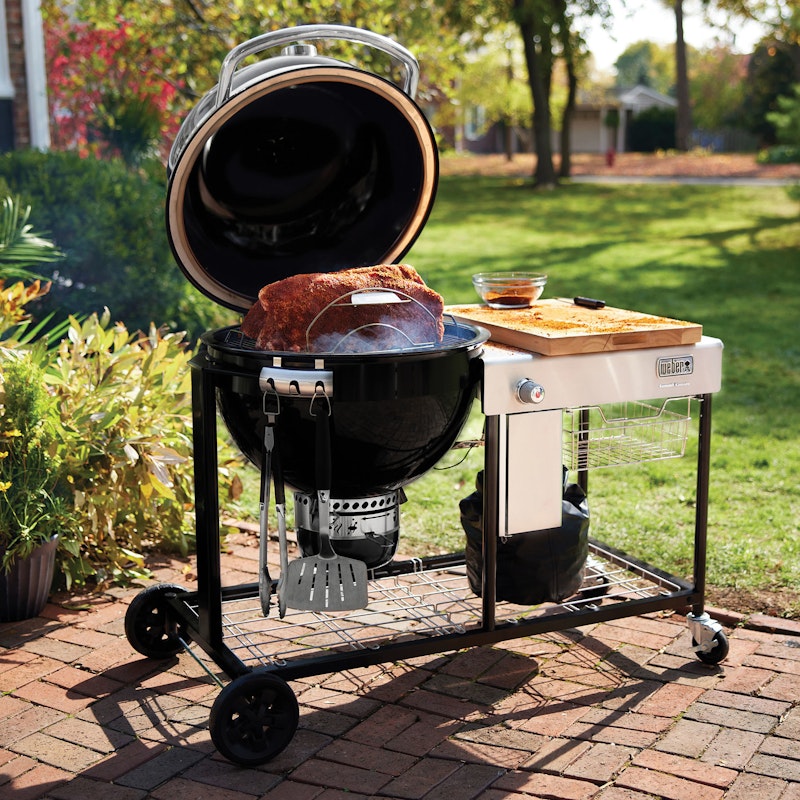 Summit® Kamado S6 Charcoal Grill Center
