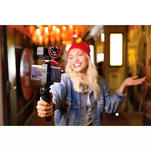 RODE Vlogger Kit for Mobile Phones With 3.5 mm Compatibility - Includes Tripod, MicroLED light, VideoMicro and Accessories