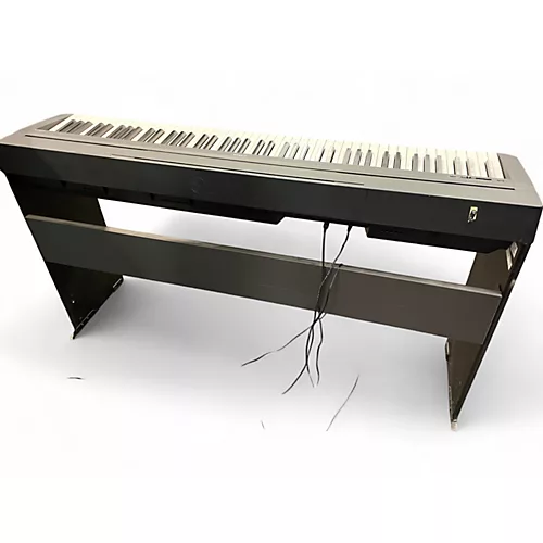 Used Yamaha P-45 WITH STAND