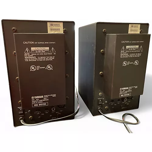 Used 2000s Yamaha 3913Y004 Powered Monitor