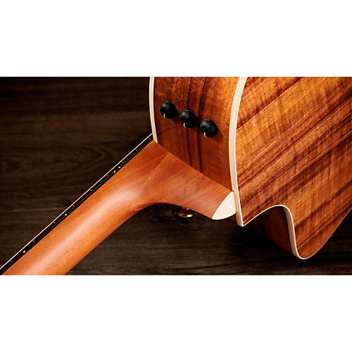 Taylor 214ce-K DLX Grand Auditorium Acoustic-Electric Guitar Natural