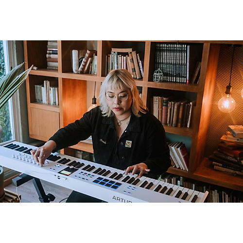 Arturia KeyLab Essential 88 mk3 Controller White