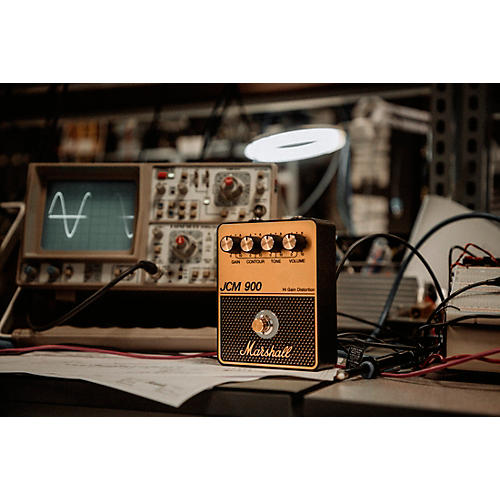 Marshall JCM900 Distortion and Gain Effects Pedal Black and Gold