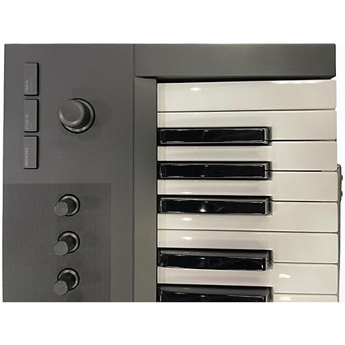 Used Native Instruments Komplete Kontrol A25 MIDI Controller