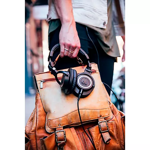 Audio-Technica ATH-M50x Closed-Back Studio Monitoring Headphones Black