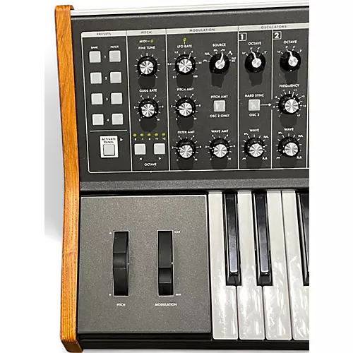 Used Moog Sub Sequent 25 Synthesizer