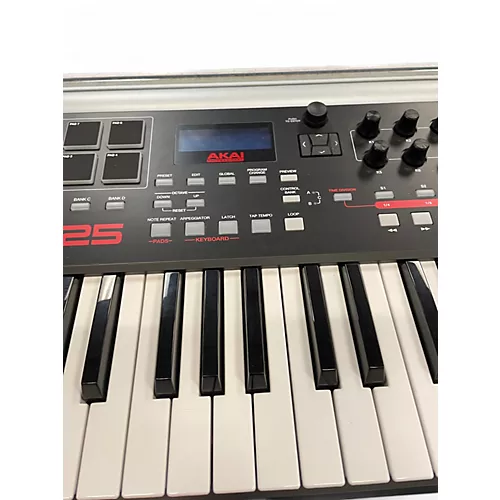 Used Akai Professional MPK225 25-Key MIDI Controller