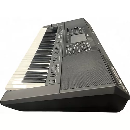 Used Yamaha PSRSX900 Arranger Keyboard