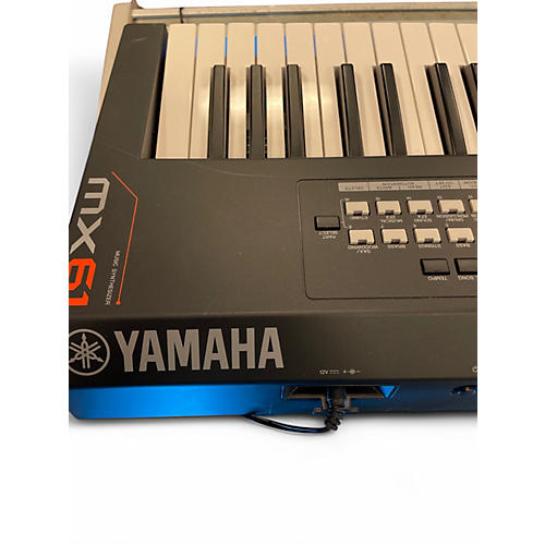 Used Yamaha MX61 61 Key Keyboard Workstation