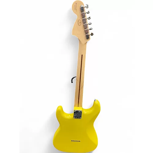 Used Fender Tom Delonge Signature Stratocaster Graffiti Yellow Solid Body Electric Guitar Graffiti Yellow