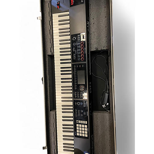 Used Roland FA08 Keyboard Workstation