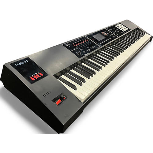 Used 2010s Roland FA08 Keyboard Workstation