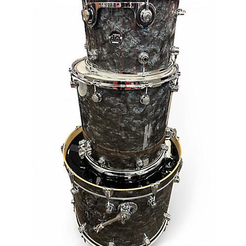 Used DW 4 Piece Performance Series BLACK DIAMOND Drum Kit BLACK DIAMOND