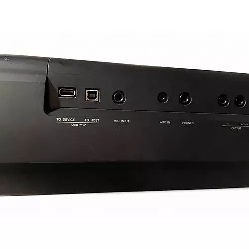 Used Yamaha SX-600 Arranger Keyboard