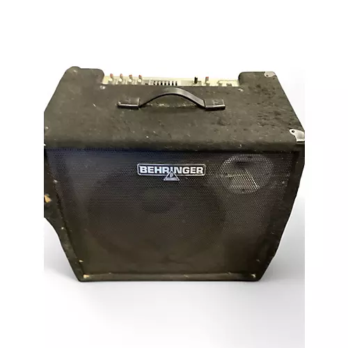 Used Behringer ULTRATONEK3000FX Keyboard Amp