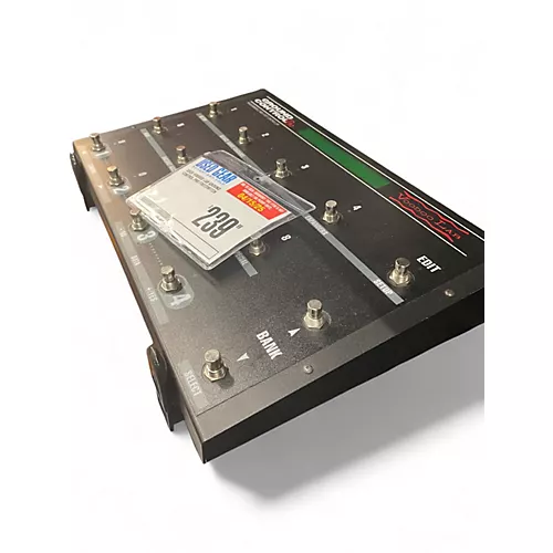 Used Voodoo Lab GCX Pedal Board