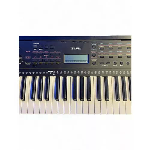 Used Yamaha PSR-E273 Portable Keyboard