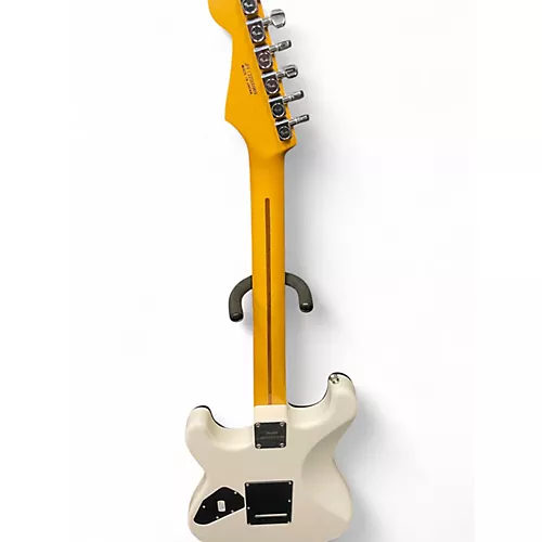 Used Fender AERODYNE STRATOCASTER Bright White Solid Body Electric Guitar Bright White