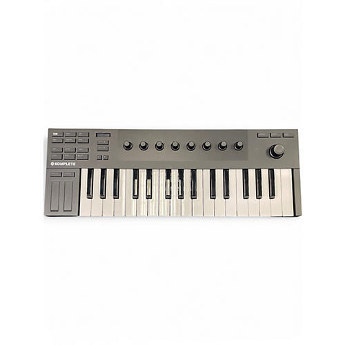 Used Native Instruments Komplete Kontrol M32 MIDI Controller