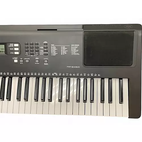 Used Yamaha psrew310