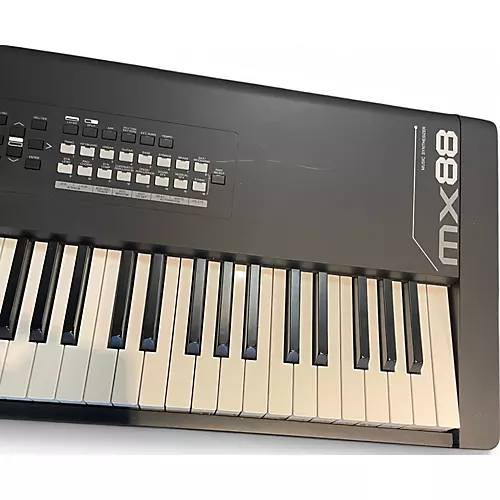 Used Yamaha MX88 Synthesizer