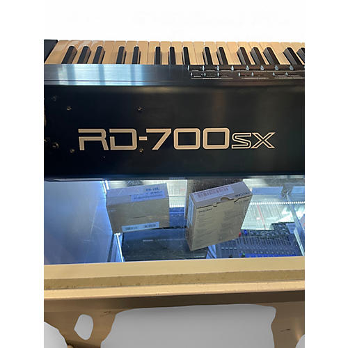 Used Roland RD700SX Keyboard Workstation