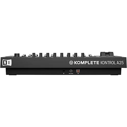 Native Instruments Komplete Kontrol A25 with Bag