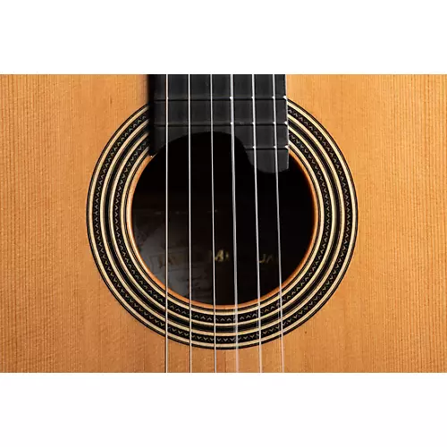 Alhambra Linea Profesional Classical Guitar Natural