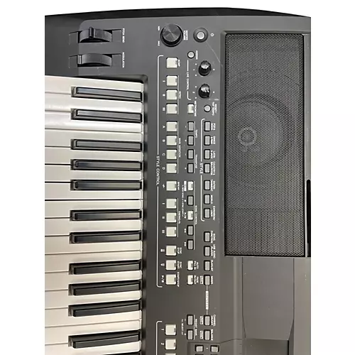 Used Yamaha Yamaha PSR-SX600 61-Key Arranger Keyboard Arranger Keyboard