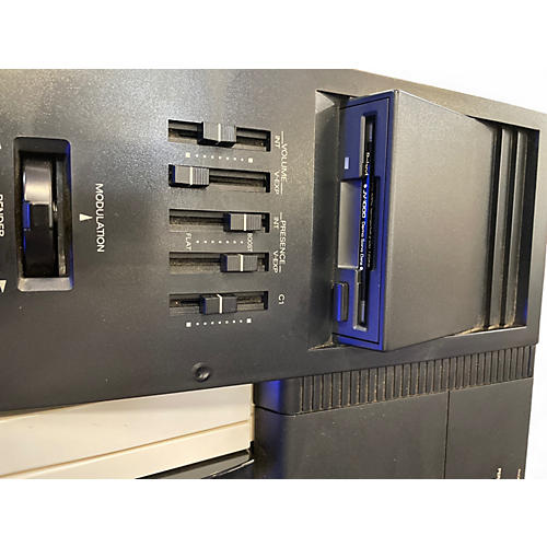 Used Roland JV1000 Keyboard Workstation